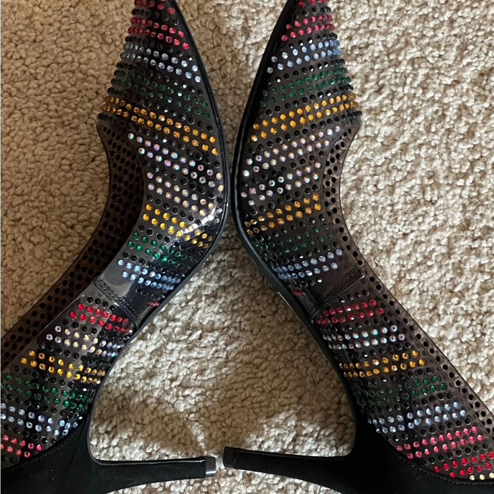 Brand new Inc Heels. only tried them on.